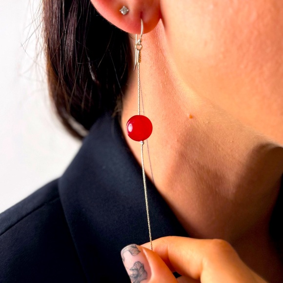 Crimson Drop Threaders 925 earrings - Picture 5 of 5